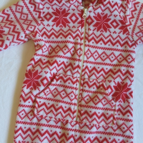 NEW hudson baby red fair isle print fleece zipper jumpsuit with hood 6-9 months - Picture 6 of 9